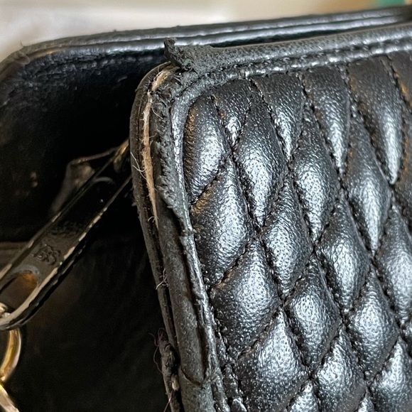 Guy Laroche quilted black leather bag with gold - Picture 15 of 16